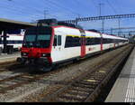 SBB - DOMINO Pendelzug mit dem Steuerwagen ABt 50 85 39-43 857 ( Steuerwage mit Wappen) abgestellt im Bhf.