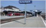 BDeh 3/6 25 und Thurbo RABe 526 680-4 treffen sich im Bahnhof Rorschach. (24.09.2007)
