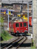 ABDeh 2/4 24 ist bei der Bergstation in Rorschach in die Zahnstange eingefahren und klettert jetzt Richtung Heiden.