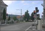 Die neuen Signale an der Thalerstrasse sind jetzt in Betrieb. Die Andreaskreuze sind verschwunden und durch Strassensignale mit akkustischem  Hupen  ersetzt worden. (07.06.2010)