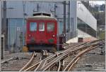 Vor dem Depot Heiden steht der ABDeh 2/4 23. Zu sehen sind hier zwei der drei Zahnstangenweichen der RHB. Die dritte Weiche liegt an der Ausweiche in Wienacht-Tobel und die Vierte am Anschlussgleis der Starrag in Rorschach Seebleiche wurde kürzlich entfernt. (26.02.2014)