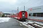 Weihnachtsmarkt in Wienacht-Tobel 2015: Die beiden B EWI der RHB werden in der Regel nur noch einmal im Jahr, nmlich am Tag des Weihnachtsmarktes in Wiehnacht-Tobel eingesetzt. Das fotografieren und fahren mit diesen Wagen hatte ich schon seit Jahren vor, am 29.11.2015 hat es endlich geklappt. Trotz tristem Wetter gab es einen Ausflug in die Ostschweiz:
B 10, B 11 und BDeh 3/6 25 bei Ausfahrt aus Heiden.