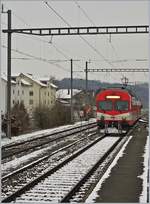 In Alle kreuzt unser Zug nach Bonfol den Gengenzug nach Porrentury, was einige Zeit in Anspruch nimmt, da der Bahnhof von Alle über Handweichen verfügt. 
11. Jan. 2019