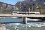 2 teil.Thurbo Pendel Chur-Sargans-Chur auf der Rheinbrücke bei Bad Ragaz.19.10.14