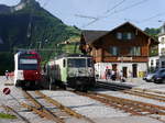 Goldenpass MOB - GDe 4/4 6006 mit Schnellzug und Be 2/4 101 im Bahnhof von Montbovon am 26.08.2017..