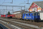 Widmer Rail Services.
WRS Re 421 381 mit OeBB-Güterzug in Richtung Balsthal in Oensingen am 28. März 2022.
Fotostandort Perron, Bildausschnitt Fotoshop.
Foto: Walter Ruetsch