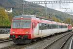 Verein Depot und Schienenfahrzeuge Koblenz (DSF).
Oensingen Balsthal Bahn (OeBB).
Am 17. Oktober 2020 wurde mit der DSF Re 4/4 II 11173, ehemals SBB, der DSF RBDe 566-Pendel, ehemals SOB, von Koblenz nach Oensingen überführt wo er bei der OeBB als eiserne Reserve zum Einsatz gelangt.
Der nicht alltägliche Zug wurde bei und kurz nach der Einfahrt in dem Bahnhof Oensingen fotografiert.
Foto: Walter Ruetsch
 