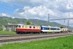 Nach der erfolgten REV2 wurde der OeBB Bt NPZ 50 85 80-34 000-9 heute von der Re 4/4 I 10034 von Olten (IW Standort) via Oensingen nach Balsthal berfhrt. Im Bild mach dieses einmalige Gespann einen Diensthalt in Oberbuchsiten, 23.04.2014.