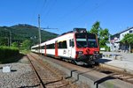 Auf der OeBB verkehrt seit ende 2015 ein SBB Domino welcher die beiden alten Pendel ersetzt hat. Mittlerweile wurde der Steuerwagen mit dem OeBB Logo versehen:
At 50 85 19-43 802-4 (wurde für den Einsatz auf der OeBB zu 2/3 deklassiert, verkehrt jedoch immer noch als reiner 1. Kl. Steuerwagen), B INOVA 50 85 20-43 009-3 und RBDe 560 202-4 beim Wenden in Oensingen, 22.06.2016.