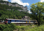 OeBB/SBB: Auf einem Abstellgeleise der Station Klus bei Balsthal wartet der ausrangierte BDt 905 (ehemals SBB) sein weiteres Schicksal ab.