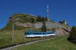 BDhe 4/4 14 und Bt 24 fahren am 17.8.12 von Rigi Kulm talwrts.