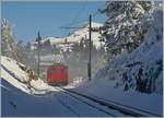 In der (Winter)-Hochsaison ist auch die als Güterlok bezeichnete RB He 2/2 N° 18 von 1938 im Einsatz, sie hat gerade den Schattigen Abschnitt zwischen Rigi Staffelhöhe und Rigi Staffel