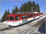 Das letzte Stck von Rigi Stafel nach Rigi Kulm verkehren die Zge der VRB und ARB parallel. (14.02.2011)