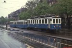 BDe 4/4 37 (SIG/MFO 1913, Umbau 1958) der Vereinigten Bern-Worb-Bahnen (heute Regionalverkehr Bern-Solothurn) hat sich im Mai 1980 in Bern auf dem Weg nach Worb gemacht.