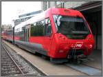 Ein fabrikneuer Steuerwagen ABt 123 der Appenzellerbahnen an einem Regionalzug nach Appenzell im Nebenbahnhof St.Gallen.