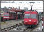 BDeh 4/4 11 in alter- und 16 in neuer Bemalung treffen sich in Gais. (07.05.2007)