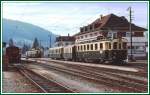 Zwei typische SGA Zge warten in Appenzell fr die Fahrt ber Gais nach St.Gallen. ABDeh 4/4 2 und 1 mit je einem 2.Klasse Wagen und einem Gepckwagen. (Archiv H.Graf Mai 1977)