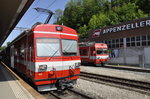 Zwei BDeh 4/4 der Appenzellerbahn am 26.5.16 im Bahnhof Herisau