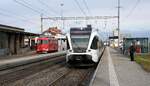 Thurbo RABe 526 795-0 als S 5 anlässlich einer Begegnung mit dem AB BDeh 1/2 1 nach Walzenhausen in Rheineck am 27.
