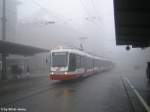 Be 4/8 34 durchfhrt bei dichtem Nebel den Bahnhof St.Gallen am 16.12.08