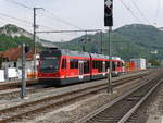 asm Oberaargau - 100 Jahr Feier   Bipperlisi   Be 4/8 110 bei der einfahrt in den Bahnhof Niederbipp am 28.04.2018