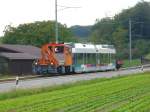 asm / BTI - Bei der berfuhr nach Tuffelen .. Tm 2/2 541 mit Be 2/6 509 und K 587 vor Brttelen am 17.08.2007