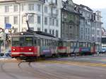 asm - Regio mit Triebwagen Be 4/4 304 und Steuerwagen Bt 351 unterwegs in der Stadt Solothurn in Richtung Bahnhof am 07.03.2010