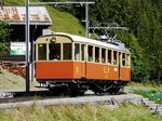 BLM - Oldtimer Triebwagen CFe 2/4 11 unterwegs als Regelzug nach Mürren kurz vor der Endhaltestelle in Mürren am 14.08.2016