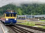 Alle drei ABeh 4/4 II der BOB auf einem Bild, mit dem ABeh 4/4 II 313  Lauterbrunnen  als Regio nach Lauterbrunnen und den beiden abgestellten ABeh 4/4 312  Interlaken  und ABeh 4/4 II 311  Grindelwald  am 31.5.22 beim Bahnhof Zweilütschinen.