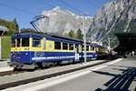 Die drei ABeh 4/4 II 313–311 am 19.9.25 im Bahnhof Grindelwald.