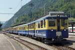 BOB: Die vereinten Regios nach Lauterbrunnen und Grindelwald beim Verlassen des Bahnhofs Interlaken-Ost am 16.