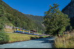 ABeh 4/4 310 fährt am 13. August 2016 mit einem Regio nach Lauterbrunnen bei der Lochbrücke vorbei.