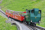 H 2/3 Nr. 16 der Brienzer Rothornbahn zusammen mit den SG B 5 und SG B 6 f�hrt am 26.06.2026 Richtung Talstation in Brienz.