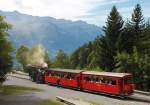 BRB-Zug mit Lok H 2/3 Nr. 6, Baujahr 1933 und den ebenso historischen Vorstellwagen B26 und B16 warten in der Station Planalp auf die Abfahrt. 12. Sept. 2010, 11:56 