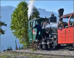 Zur Halbzeit durstig. Wasserfassen auf der Planalp im Oktober 2011.