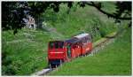 Auch zwei Diesel waren an diesem Tag unterwegs. Nummer 10 kommt hier von Oberstaffel nach Planalp herunter. (15.07.2013)