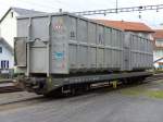 CJ - Abgestellter Gterwagen Sb 366 fr Kehrrichtcontainer im Bahnhof von Tavannes am 08.07.2007