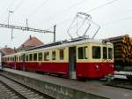 CJ / La Traction - Triebwagen CFe 4/4 601 mit Steuerwagen Ct 702 im Bahnhofsareal von Breuleux am 06.10.2013