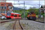 R134 mit Be 2/6 631 nach Tramelan verlässt den Bahnhof Tavannes.