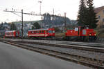 CJ: Morgenstimmung am St. Nikolaustag 2016 in Tavannes als die CJ den zweiten neuen Pendelzug von Stadler Rail in Empfang nehmen durfte. Bereits als es noch sehr dunkel war, standen die Ee 3/3 152, der modernisierte ABt 711 und der neue Be 4/4 652 für die erste Rangierfahrt bereit (6.12.2016/07:52h).
Foto: Walter Ruetsch