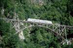 FART Centovalli-Bahn 1.Klasse-REGIONALZUG 326 von Locarno nach Cemedo am 07.06.1995 kurz vor Camedo auf Ponte Ruinacci mit Triebwagen Ae 4/6 58.