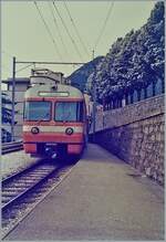 Als die FLP  Manderindli  noch nicht lächelten erreicht der Be 4/8 23  Vedeggio  den Bahnhof von Lugano (FLP). 

Ein Analogbild vom Sommer 1985