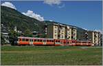 Bunte Bahnwelt im Tessin / Ticino: Bei Agno ist ein FLP Be 4/12  Manderindli  auf dem Weg von Lugano nach Ponte Tresa.
