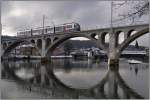 BDWM ABe 4/8  Diamant  von Stadler Rail auf der Reussbrcke in Bremgarten.
