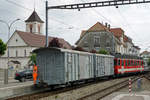 CJ: Be 4/4 616 ehemals FW/BTI auf Rangierfahrt mit ausrangierten K-Wagen in Saignelégier am 12. Juni 2016.
Foto: Walter Ruetsch 