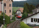 Chemins de fer du Jura, CJ.
Be 4/4 615 ehemals Frauenfeld-Wil-Bahn, FW auf der Fahrt bei Tramelan am 7. Juni 2018.
Foto: Walter Ruetsch 