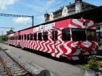 FW - Regio nach Frauenfeld mit dem Steuerwagen 111 zusammen mit dem Triebwagen Be 4/4  17 im Bahnhof von Wil am 11.05.2010