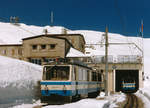 MVR: Bhe 4/8 (301-304) auf der Endstation Rochers de Naye im Januar 1984.