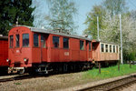 ASm/OJB/LMB: Eine Original-Zugskomposition der damaligen LMB bestehend aus dem OJB Xe 2/2 132  Melchnauerli  und dem OJB B2 16 in Langenthal im April 1989.