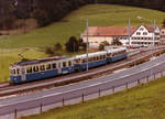 TB: Der nur noch selten im Einsatz gestandene blaue Zug bestehend aus dem BDe 4/4 7 und den B 17 und B 18, zT Eigenbau, auf der Fahrt nach St. Gallen am Ende der 1970er - Jahre.
Foto: Walter Ruetsch